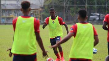 ‘La Rojita' sigue su preparación