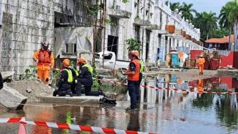 Se recomienda seguir información oficial, salir a puntos seguros, evitar líneas eléctricas y cerra llave al gas.