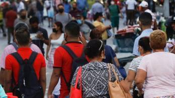 Cansancio, falta de aire, tos, laguna mental, dolores articulares y musculares; sensación de fatiga, miedo, angustia y tristeza, son algunas de las secuelas.