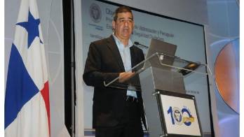 Domingo Latorraca, vocero del Observatorio de Seguridad Ciudadana, durante la presentación de la encuesta.