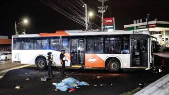 El impacto fue tan fuerte que las víctimas fallecieron de manera instantánea en el lugar del hecho