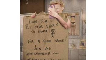 Reta a Kim Kardashian que publique selfies por una buena causa