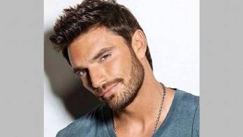 Julián Gil dio positivo a Covid-19, está mejor