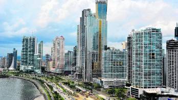 Panorámica del área bancaria.