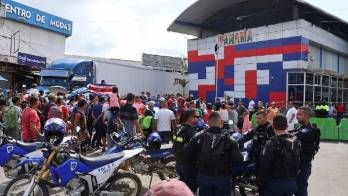 La protesta duró unas horas.