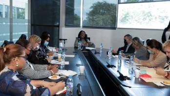 Reunión en la Asamblea.