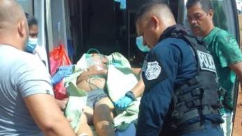 Policías le salvan la vida a hombre que le había dado un faracho