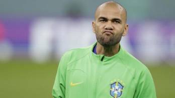 Fiscalía pide 9 años de cárcel para Dani Alves por violar a una joven