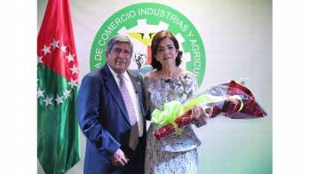 Anguizola reiteró su compromiso hacia la comunidad.