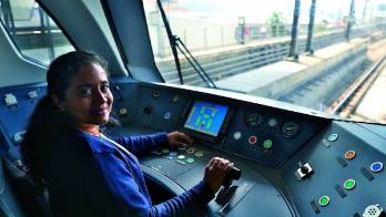 Mayte Barragán es una de las conductoras de los trenes de la Línea 1 del Metro de Panamá.