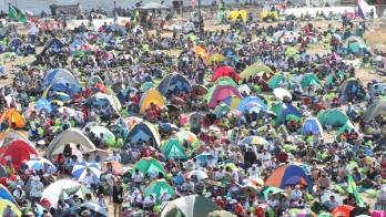 En Metro Park el papa Francisco ofició la misa de envío el domingo por la mañana.