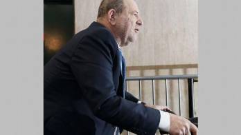 Evitan que Harvey Weinstein se suicide