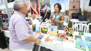 Muchos jóvenes abarrotaron el lugar.