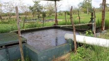 En las propias fincas se trabaja todo el proceso de cosecha de agua.