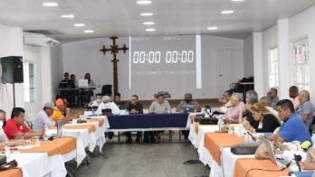 Mesa de diálogo entra en pausa, anuncian reunión entre alianzas y el Ejecutivo