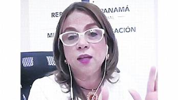 Maruja Gorday de Villalobos.