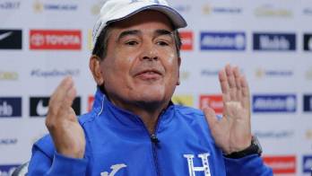 Jorge Luis Pinto, técnico de los hondureños que visitan a Costa Rica.