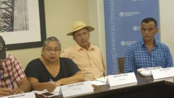Analizan anteproyecto para el desarrollo de la Agricultura Familiar