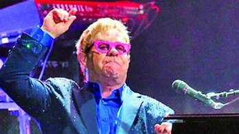 Elton John estuvo frente a la muerte