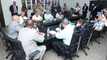 Se reunieron en la Comisión de Trabajo.