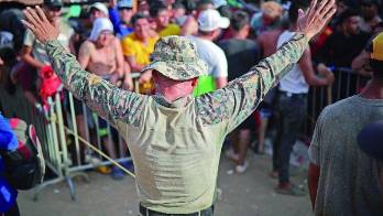 Más de 2 mil extranjeros fueron echados del país