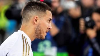 Eden Hazard fuera del terreno.