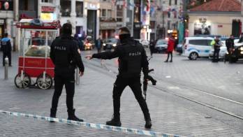 El estallido ocurrió en una avenida peatonal muy concurrida por turistas.