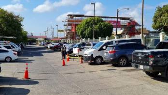 Los sicarios llegaron en un auto y le dispararon.