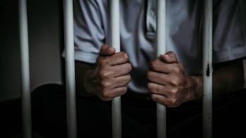 Condena do a 20 años de prisión por pornografía infantil