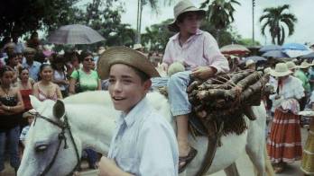 Sus tradiciones culturales y folclóricas son atractivas para los visitantes nacionales y extranjeros.