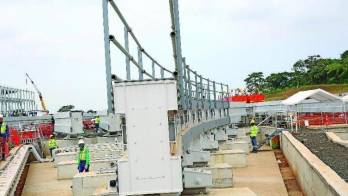 La energización del viaducto consiste en la activación de una línea de media tensión de 34.5 kilovoltios (kV).