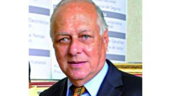 Escándalos de corrupción acorralan a Martinelli