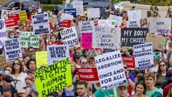 Dicen ‘no' a la restricción de la píldora abortiva en Estados Unidos.