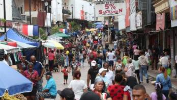 No cargar tanto dinero en efectivo y evitar entretenerse con el celular.