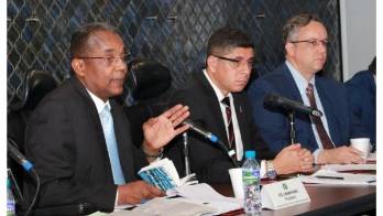 La discusión se abrió cuando los actores ayer hicieron sus aportes al proyecto de la Concertación.