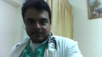 Según familiares y compañeros un torniquete pudo haberle salvado la vida al médico de los pobres.