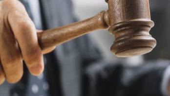 En Alanje: mujer queda detenida provisionalmente por maltratar a su hijo de 5 años