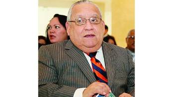 Víctor Benavides fue denunciado por su exescolta.