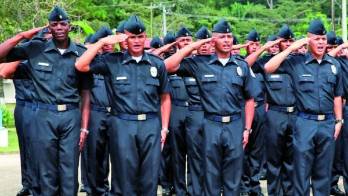 MINSEG asegura a los 30 mil integrantes de la fuerza pública, entre ellos a los policías.