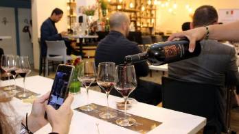 Los empresarios italianos buscan apoyar a los restaurantes afectados por la pandemia