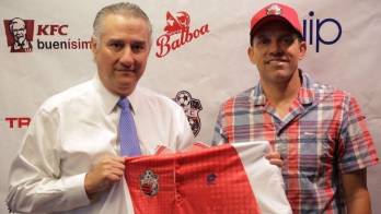 Mike Stump (i) junto a Iván de Ycaza.