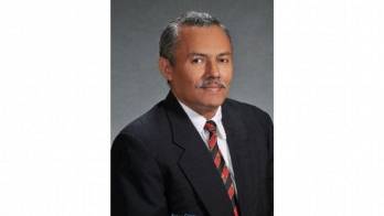 Profesor René Hernández.