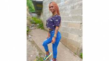 ‘La Peke' coge su susto, termina baleada en un parking en Samaria