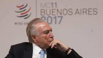 La popularidad del jefe del Ejecutivo brasileño está en torno al 3,5 %.