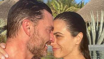 Periodista cautiva el amor de Julián Gil