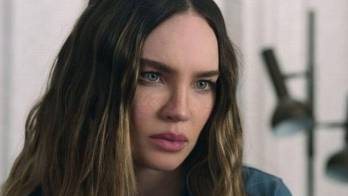 Belinda sufre altercado con un fanático en pleno concierto