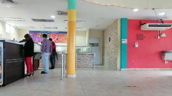 ‘Las clases virtuales nos restan clientela'