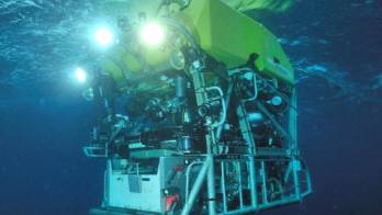 Los cinco tripulantes murieron.