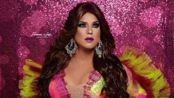 Comunidad de transformistas de Panamá se prepara para mostrar un show de altura