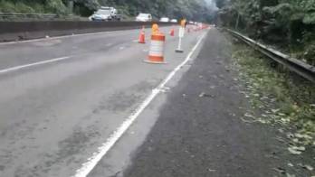 Los camiones de carga y equipos pesados se mantendrán circulando en la vía centenario